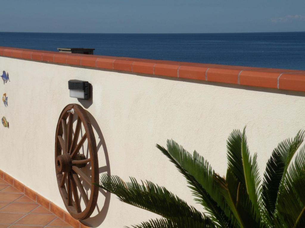 Terrazze Sul Mare Melito Di Porto Salvo Hotel Bagian luar foto